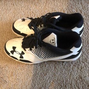 Softball cleats size 8